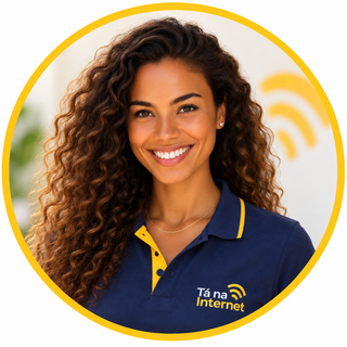 Nina, assistente do Tá na Internet