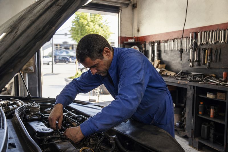 Oficinas e auto peças